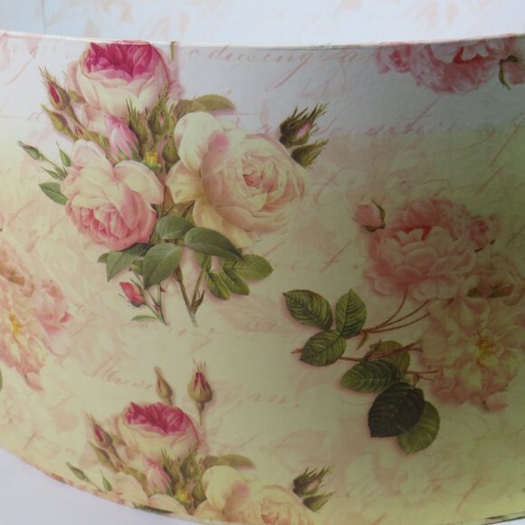 Vintage Victorian Glam Decor - Hat Boxes - Glamour Shoes & Pink Roses (Set of 2) - Picture 7 of 16